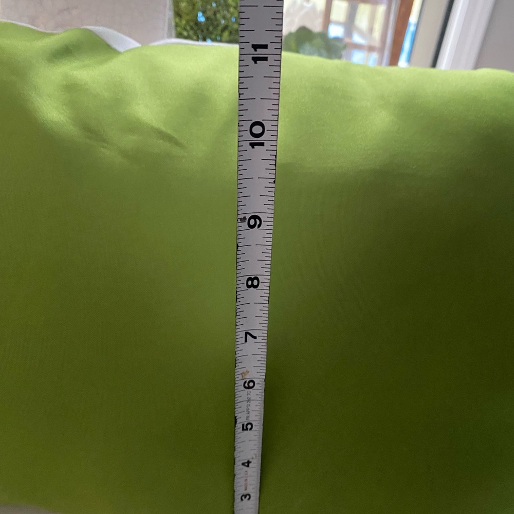 PLAY pillow - Picture 4 of 4